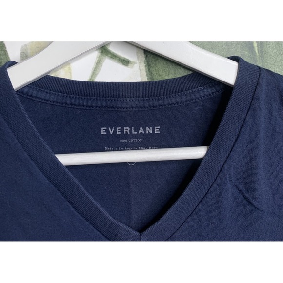 Everlane Mens XS V Neck Navy Blue Short Sleeve Tee Shirt Cotton - Picture 3 of 8